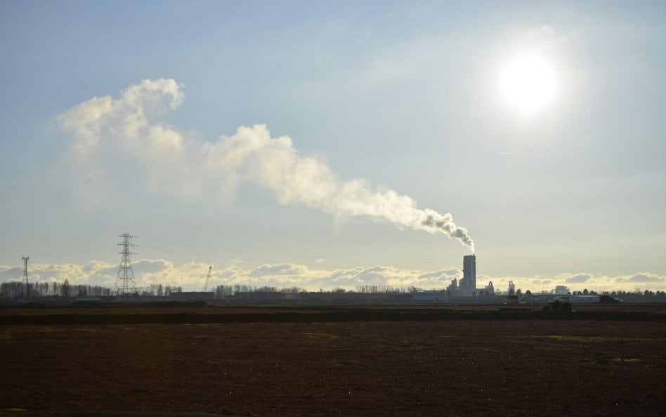 Sygnatariusze porozumienia paryskiego zobowiązali się do realizacji piętnastoletnich planów redukcji