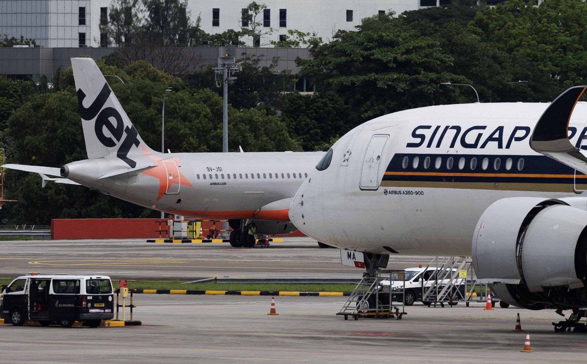 Singapur wprowadza nowy podatek ekologiczny. Doliczy go do biletów lotniczych