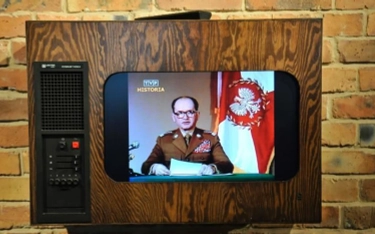 13 grudnia 1981 r. gen. Wojciech Jaruzelski ogłosił wprowadzenie stanu wojennego.