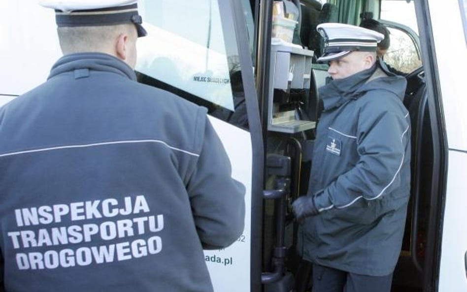 Rozpoczęły się kontrole autokarów