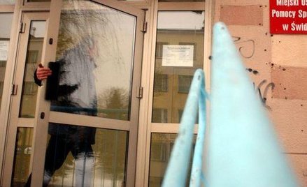 Nie ma pomocy bez zgody na wywiad