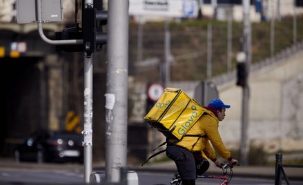 Częściej zamawiamy jedzenie do domu, ale wydajemy niewiele
