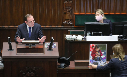 Minister spraw wewnętrznych i administracji Mariusz Kamiński podczas posiedzenia Sejmu, na którym ro