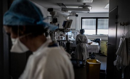 Badanie: Utrzymujące się zmęczenie u 52 proc. zakażonych