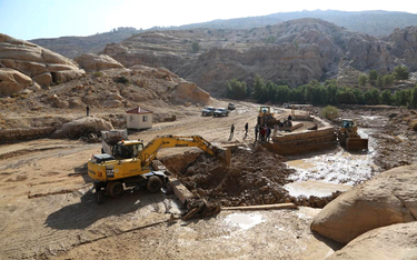 12 osób zginęło w powodziach w Jordanii