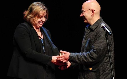 Eva Stewart odbiera Nagrodę dla Scenografki za za Szczególną Wrażliwością Wizualną