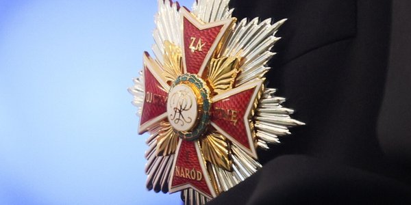 Order Orła Białego odebrano jeden raz. Uhonorowany odzyskał 