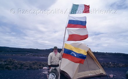 Gór o płaskich wierzchołkach jest ponad 50 i rozciągają się na południu wenezuelskiej wyżyny Gran Sa