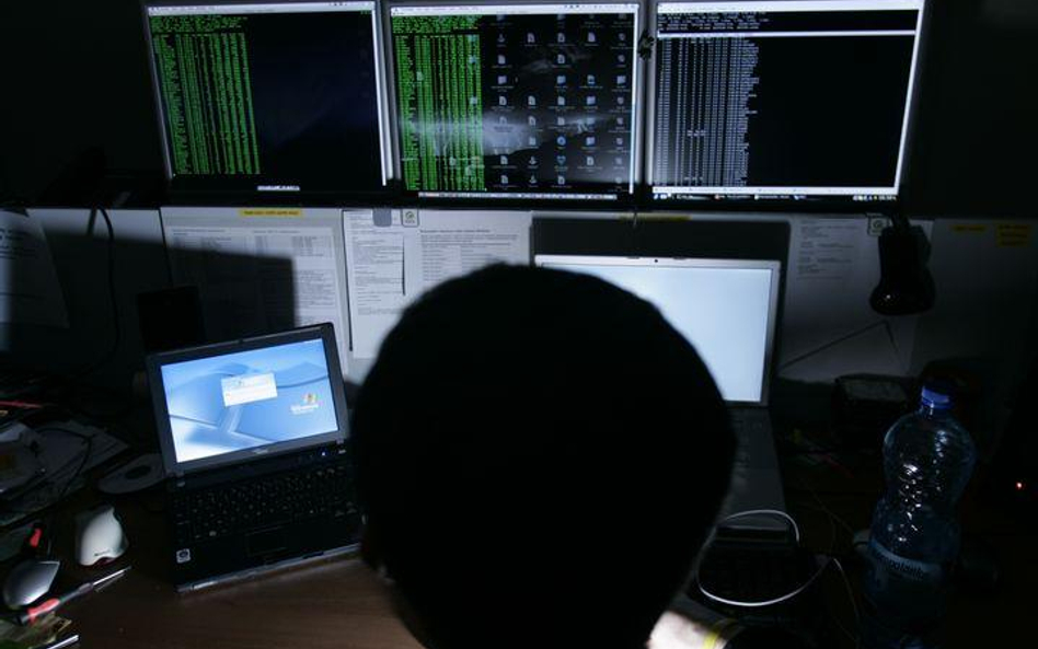 Cyberszpiedzy w sieci
