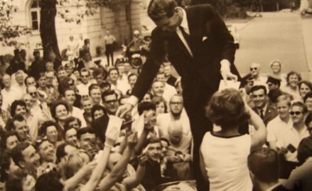 Pięciodniową wizytę relacjonowały jedynie amerykańskie media i tamtejsi dziennikarze, którzy tu przy