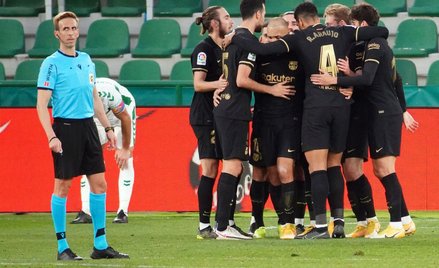 Wirus w piłkarskich portfelach