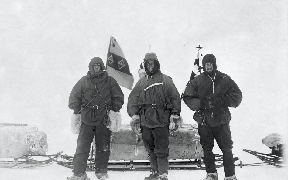 Od lewej: Ernest Shackleton, Robert Scott i Edward Wilson, 2 listopada 1902 r.