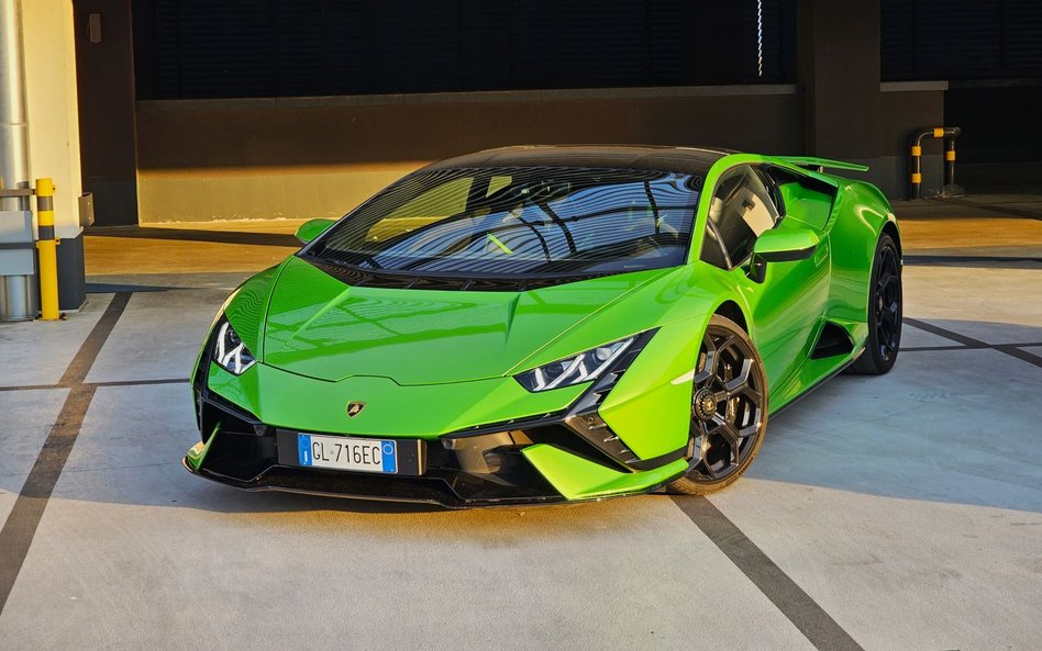 Lamborghini Huracan Tecnica: Codziennie rano po bułki