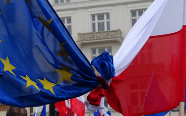 Dialog z Polską tak, fundusze unijne nie