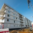 Deweloperzy pozyskują dużo pozwoleń, ale nie od razu ruszają z budową. A jeśli ruszają, to nie od ra