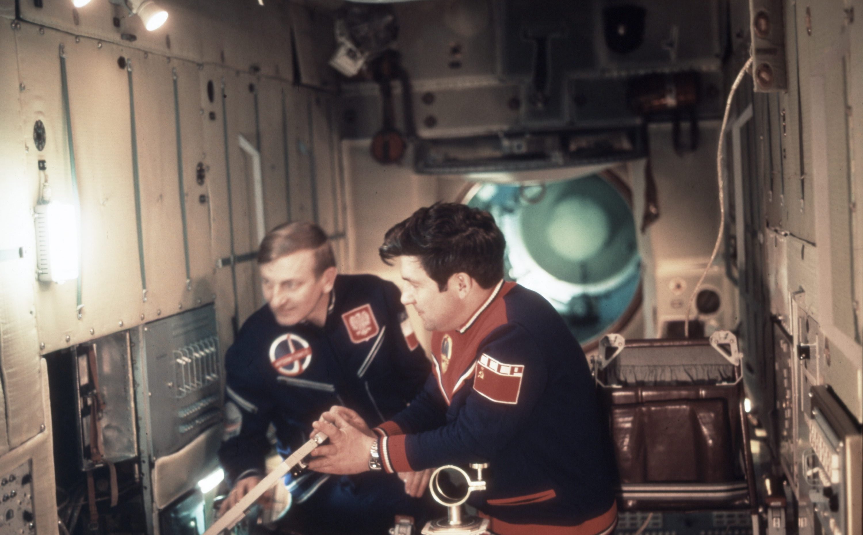 W kosmos poleciał jako pierwszy Polak. Wróciło zainteresowanie Mirosławem Hermaszewskim