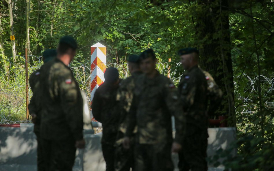 Strzały na granicy z Białorusią. Wiemy, ile razy wojsko użyło broni