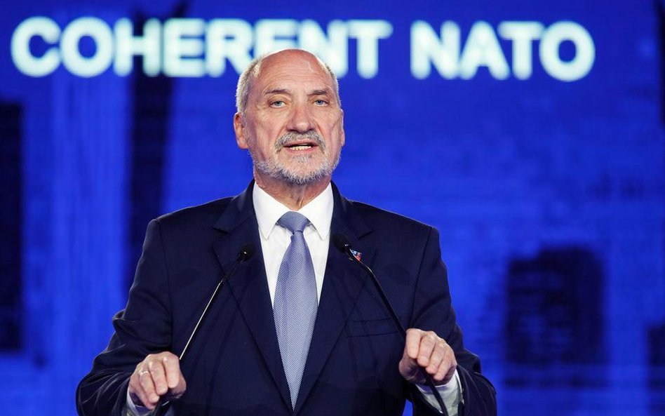 Szef MON Antoni Macierewicz