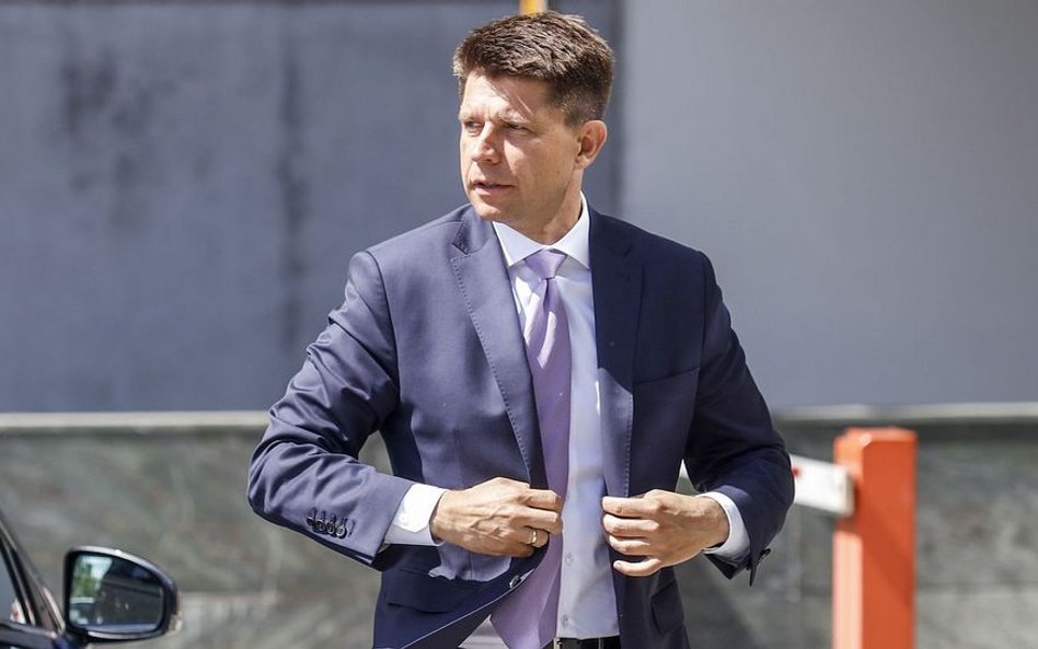 12 listopada dniem wolnym? Ryszard Petru: Dochód jest z pracy, nie ze świętowania