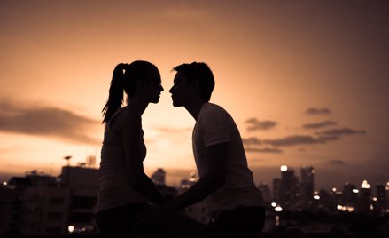 Ze statystyk wynika, że mniej więcej co trzeci Polak korzysta z portali lub aplikacji randkowych, a 