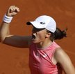 Iga Świątek w trzeciej rundzie pokonała w sobotę Estonkę Anett Kontaveit 7:6 (7-4), 6:0