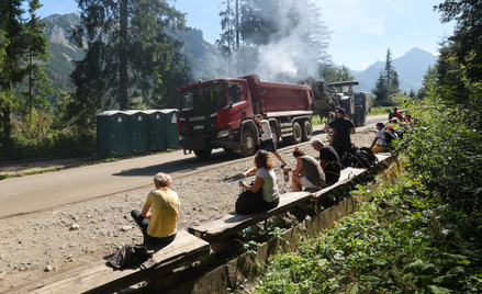 Remont nawierzchni na drodze do Morskiego Oka