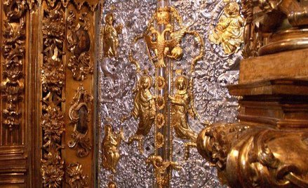 Srebrne Carskie Wrota są częścią ikonostasu w soborze Sofijskim wpisanym na Listę Światowego Dziedzi
