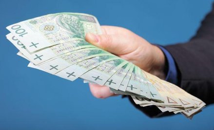 Samorządy mają przyznawać rodzicom ?z dziećmi własne zasiłki