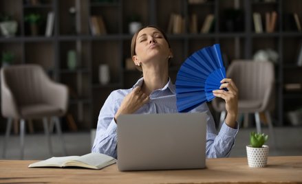 Na szczęście nawet przy bardzo wysokich temperaturach, jakie panują na zewnątrz, połączenie komfortu