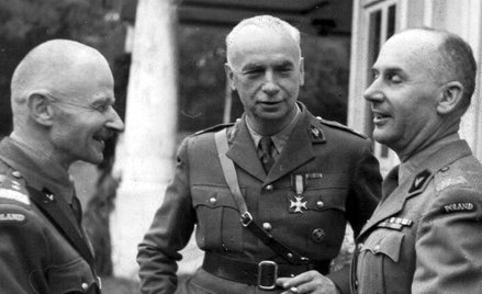 Generałowie Marian Kukiel, Kazimierz Sosnkowski i Stanisław Kopański w Londynie w 1944