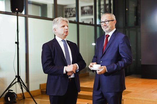 Cezary Kochalski, doradca prezydenta Dudy, oraz Tomasz Jażdżyński, prezes Gremi Media.