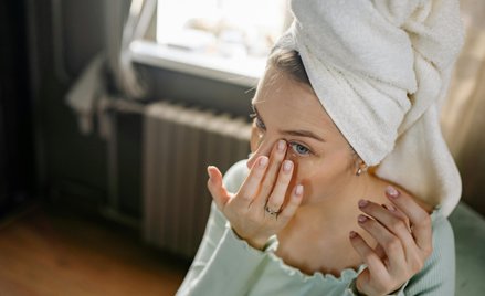 Nie ma jednego, idealnego kremu dla każdego, ponieważ skóra wokół oczu u każdej z nas ma inną histor