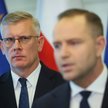 Prezydent Karol Nawrocki (P) i szef BBN Sławomir Cenckiewicz (L)