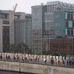 Berlin. 9 listopada 2009 r. Gigantyczne domino symbolizujące Mur Berliński