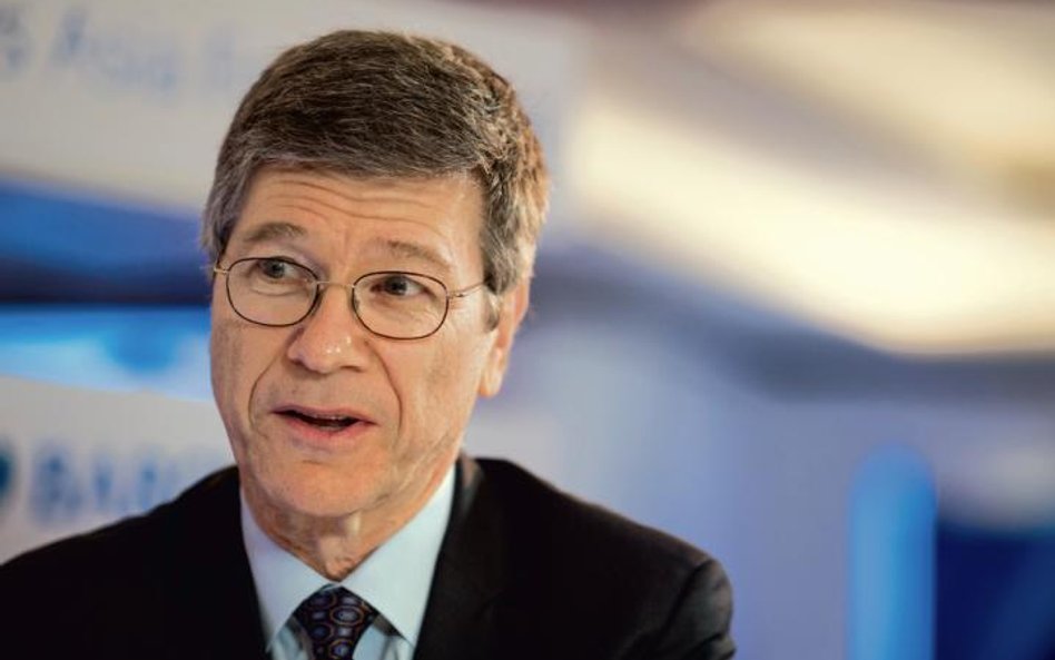 Jeffrey Sachs doradzał m.in. rządom Polski i Rosji na początku transformacji ustrojowej.