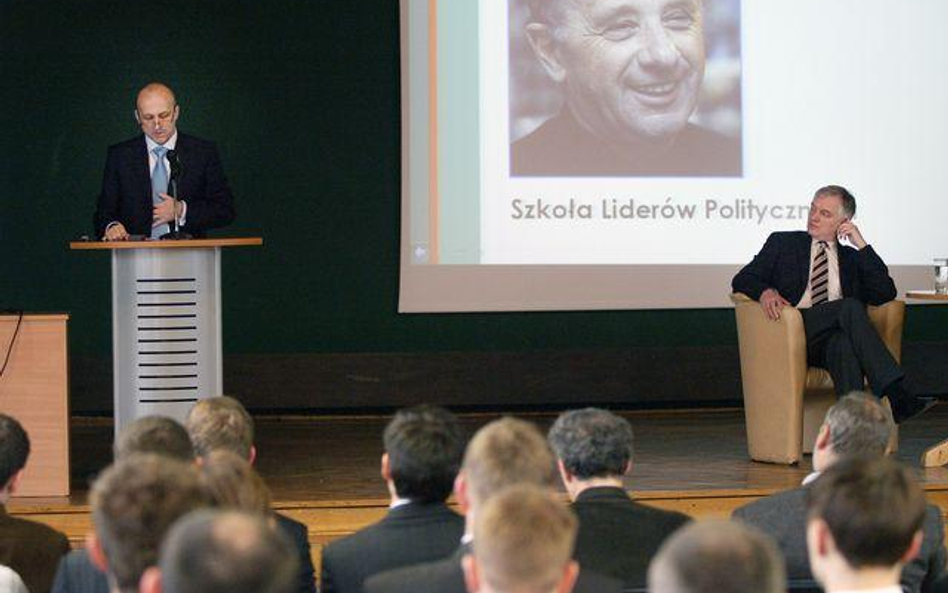 Zdjęcie pochodzi z inauguracji działalności szkoły