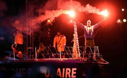 Regaty Vendée Globe: wygrał "Szakal"
