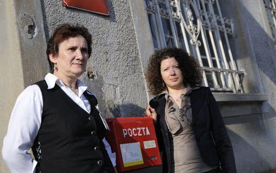 Anna Burchart (z prawej) zrezygnowała z pracy, by Maria Łepak nie została bez środków do życia