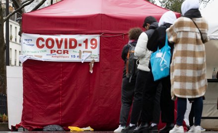 Kolejny rekord we Francji. Po raz pierwszy odnotowano ponad 200 tys. zakażeń