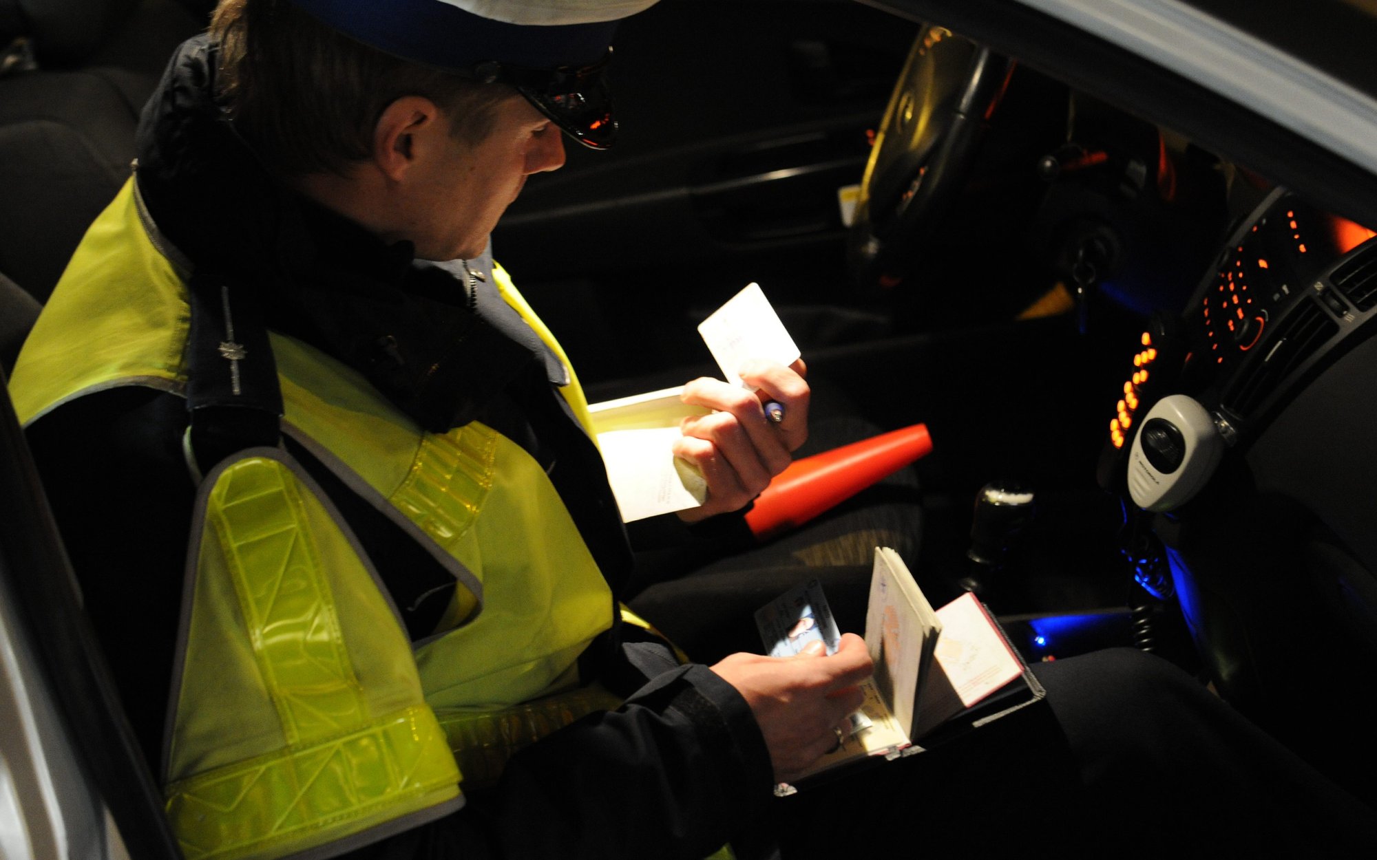 Od 30 marca policja za takie zachowania odbierze prawo jazdy