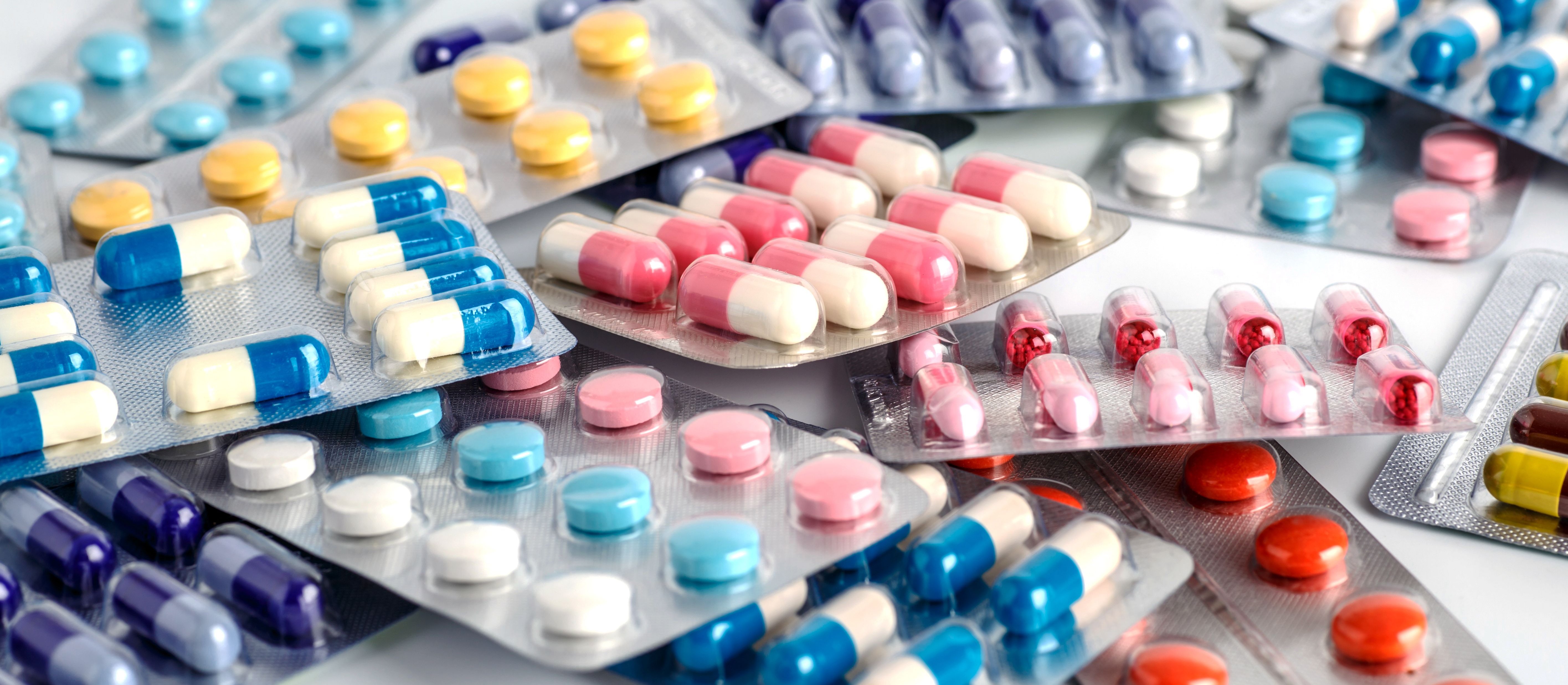 Polacy łykają suplementy diety za miliardy złotych