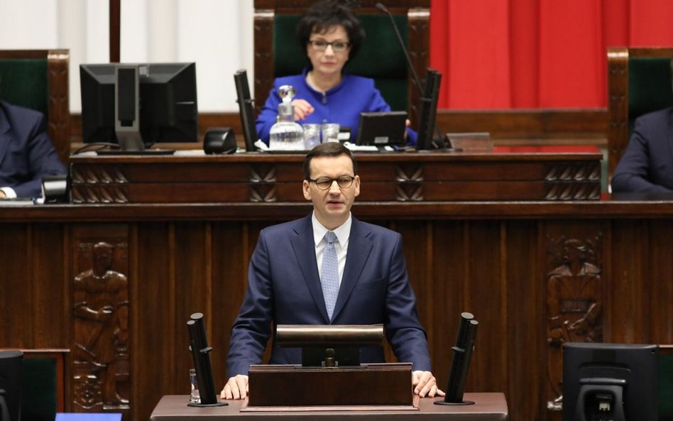 Exposé Morawieckiego: Normalność, rodzina, zmiana konstytucji