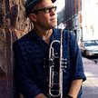 Dave Douglas odda hołd Lesterowi Bowiemu
