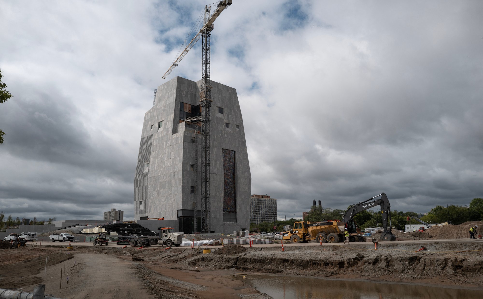 Barack Obama buduje centrum prezydenckie. Brutalistyczny kolos w kształcie dłoni