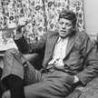 John F. Kennedy cierpiał na wiele chorób, które wymagały leczenia sterydami i środkami przeciwbólowy
