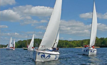 VI Puchar Polski Żeglarzy Niepełnosprawnych. Giżycko, ośrodek sportów wodnych, maj 2009 r.