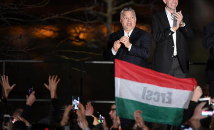Viktor Orbán świętuje zwycięstwo. Będzie premierem po raz czwarty, trzeci raz z rzędu