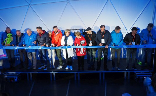 W oficjalnym otwarciu "strefy UFO" w sobotę, 21 maja, wzięło udział wiele osób, które były zaangażow