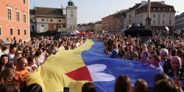 Flieger: Krytykujmy Zełenskiego bez lęku, ale chrońmy relacje Polaków z Ukraińcami