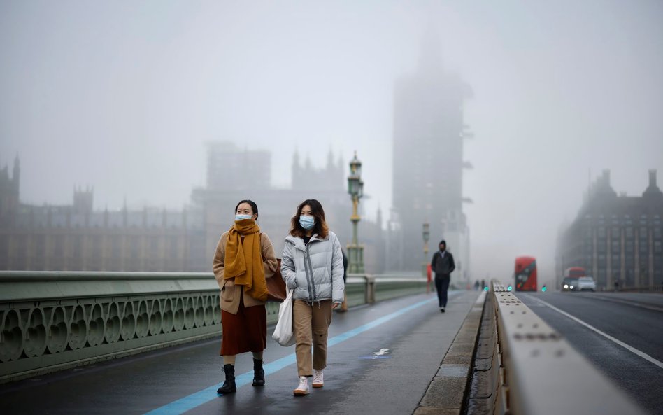 Brexit bez porozumienia zniszczy Brytyjczykom 300 tys. miejsc pracy